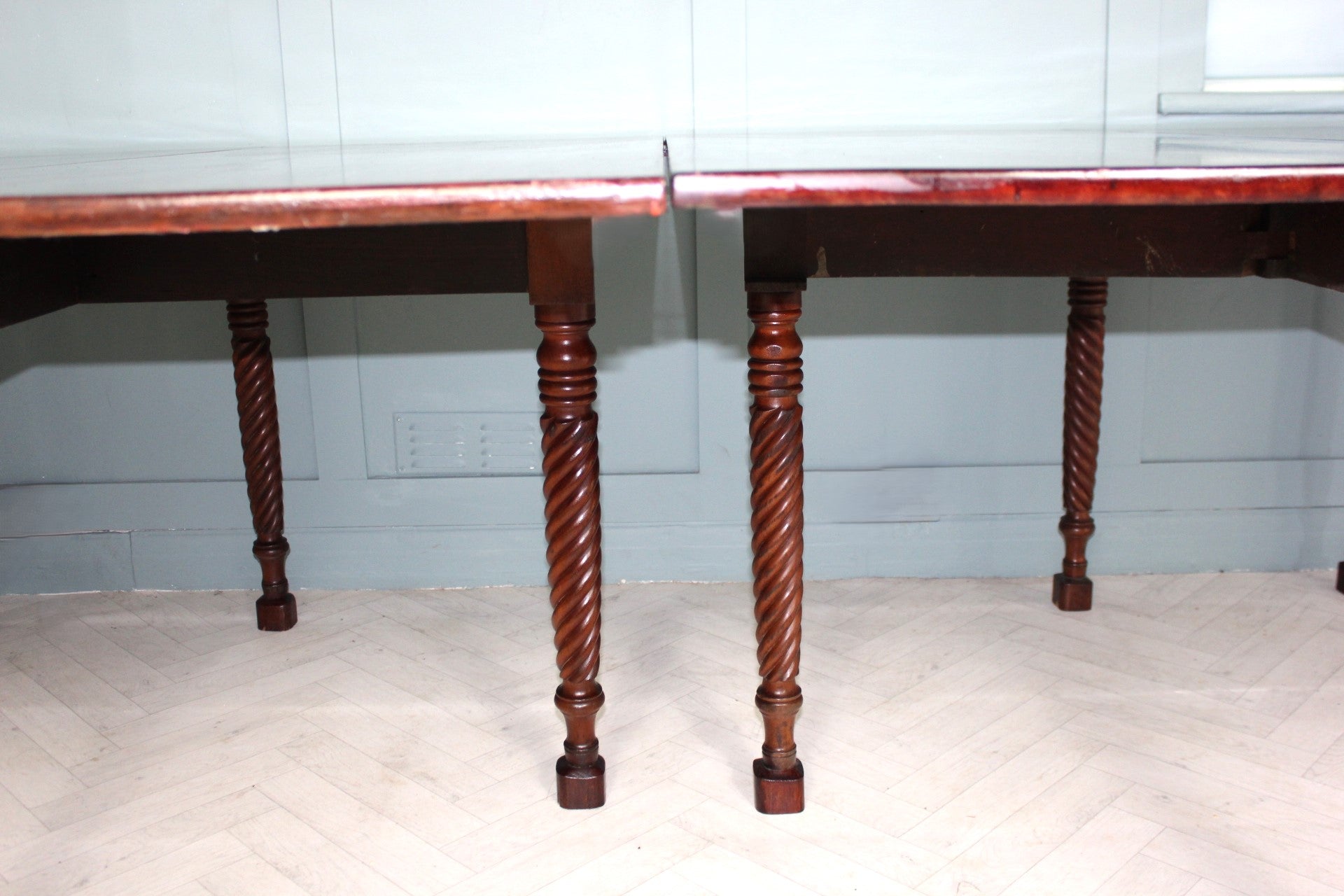 Federal Style dining table