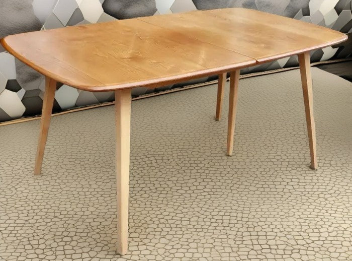 Ercol Grand Windsor dining table with chairs