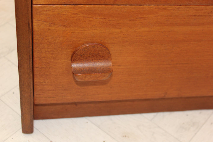 Stag Cantata teak double dresser with clean interiors