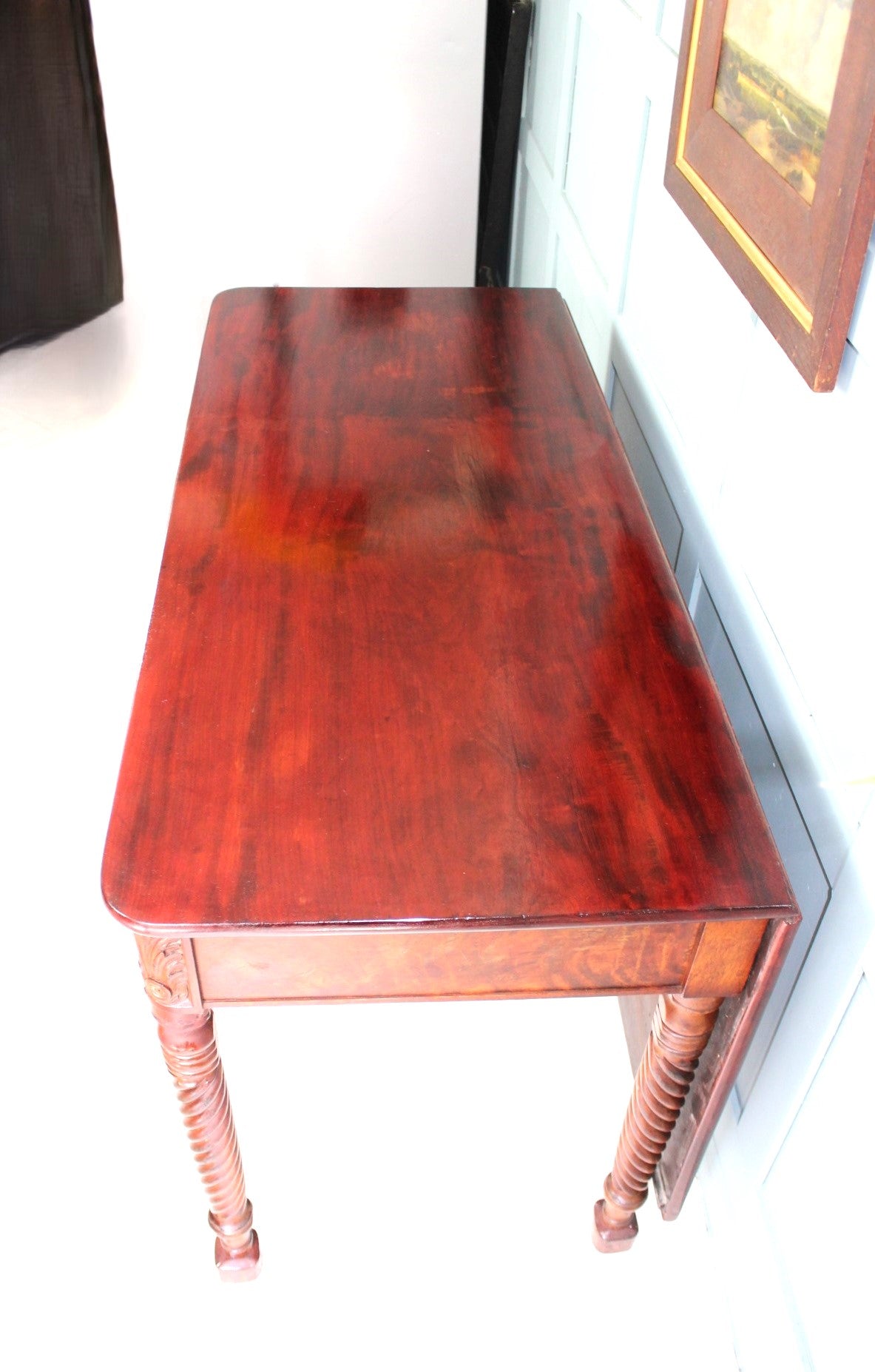 Cuban Mahogany
Dining Table