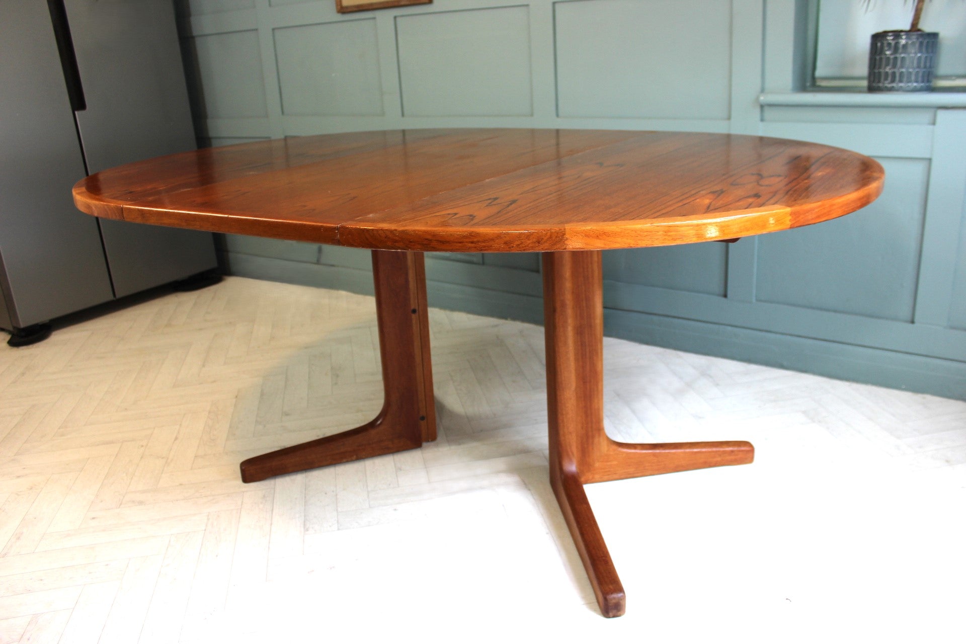 Micentury-Danish D-scan table