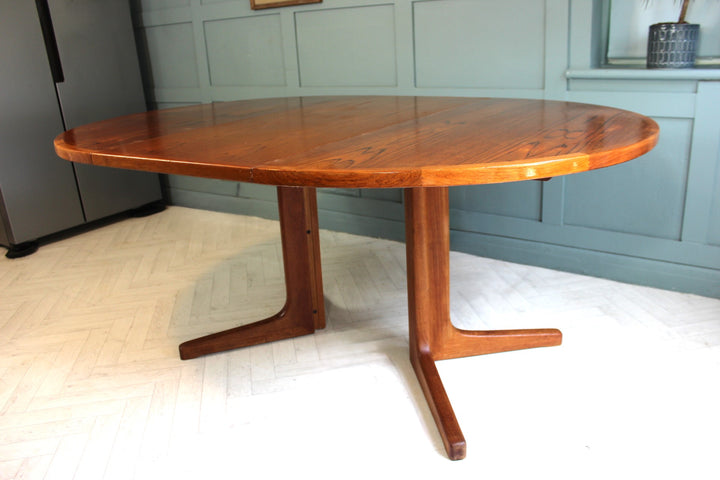 D Scan Dining Table