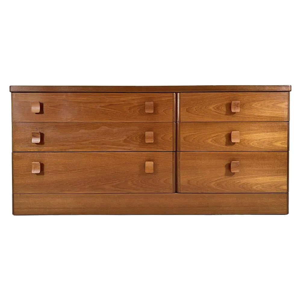 stag-cantata-6-drawer-chest-of-drawers-a-wooden chest -with six drawers on a white background