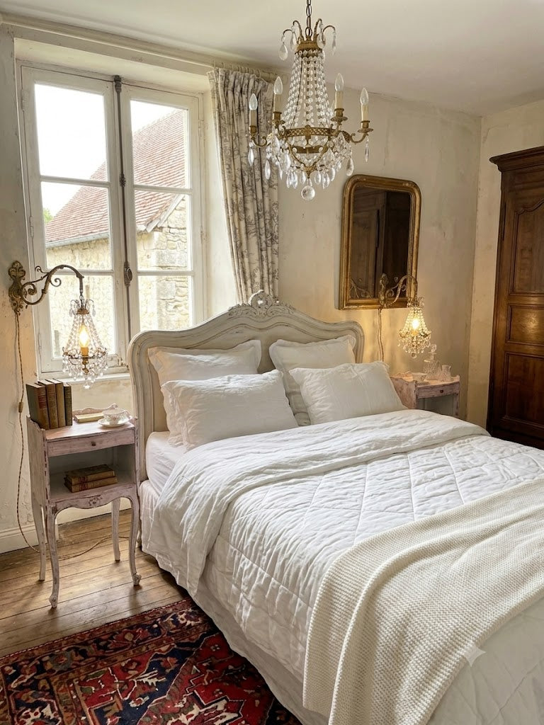 French White and Grey Bedside Tables room view in situe