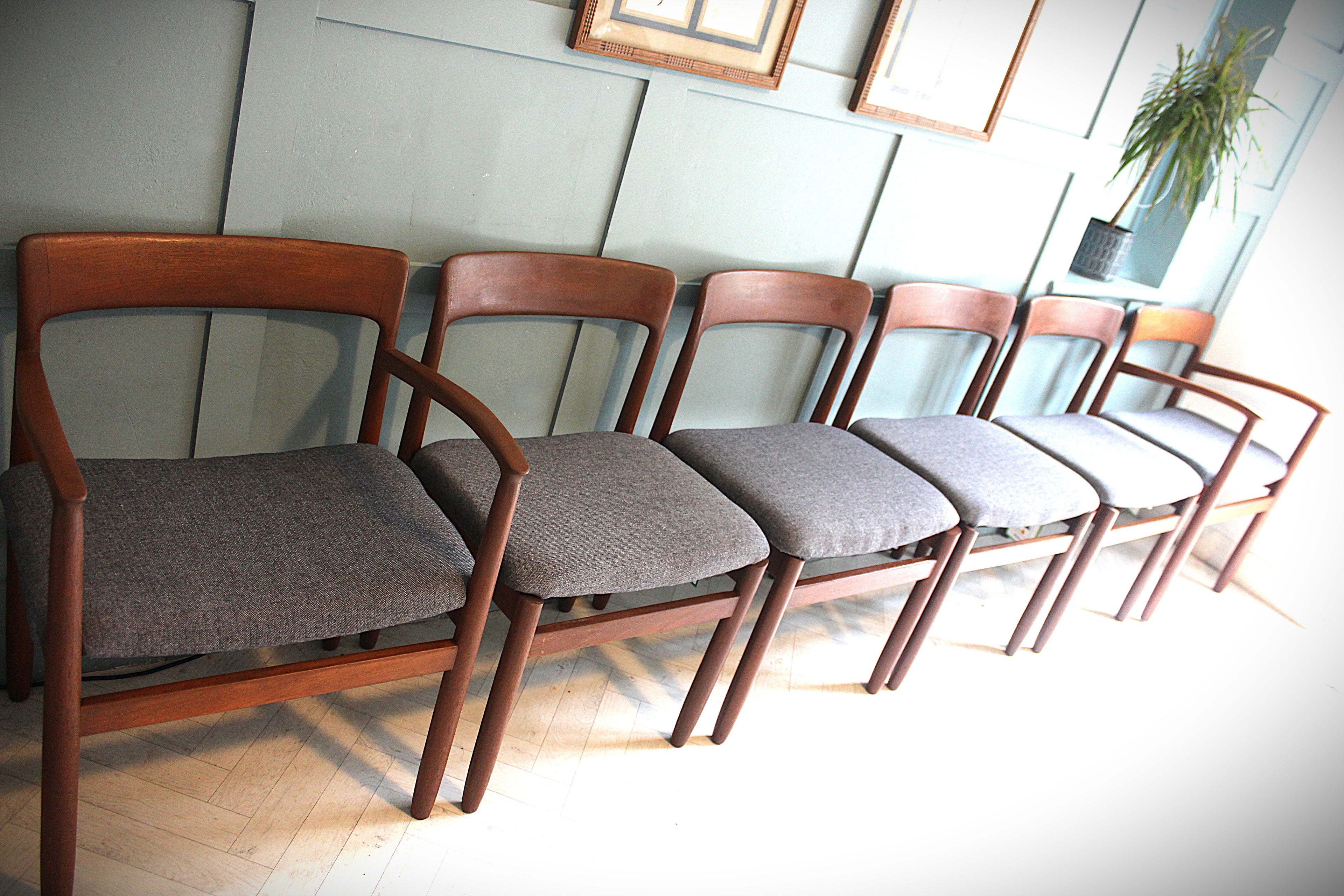 Vintage A Younger Fonseca table with matching chairs – 1960s British craftsmanship