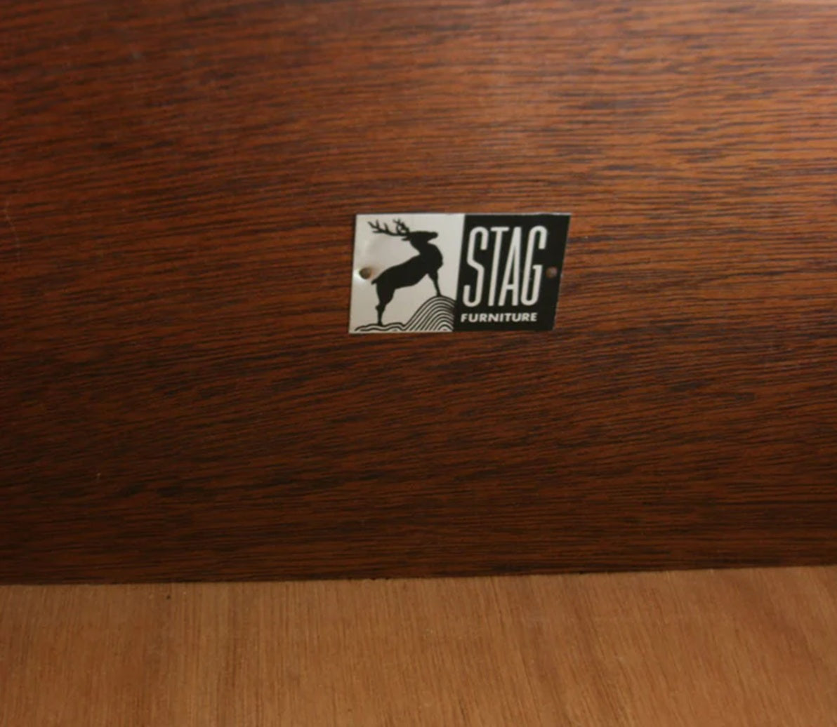 vintage_mid century-1960s_oak_stag_concord_chest_with mirror_close_up